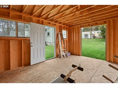 608 Mccoy Street Moro OR 97039