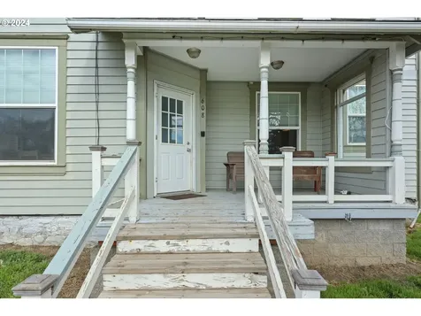608 Mccoy Street Moro OR 97039