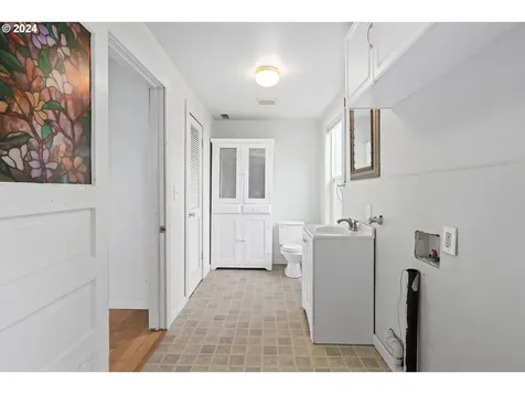 608 Mccoy Street Moro OR 97039