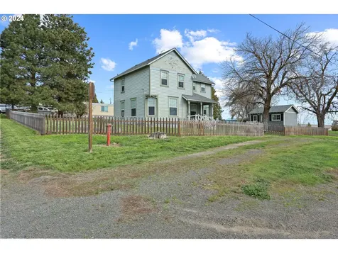 608 Mccoy Street Moro OR 97039