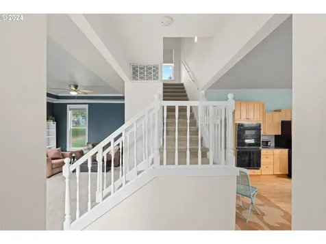 608 Mccoy Street Moro OR 97039