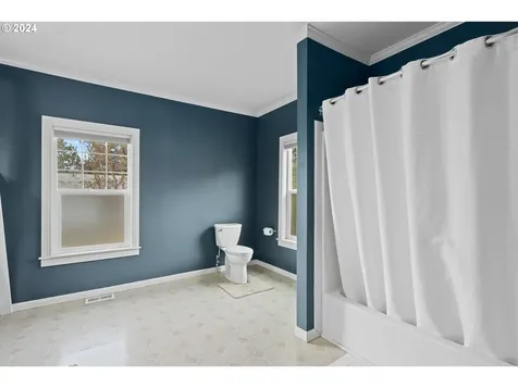 608 Mccoy Street Moro OR 97039