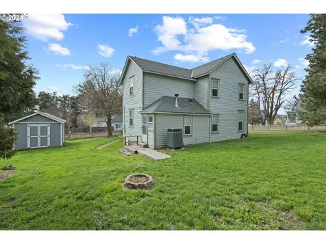 608 Mccoy Street Moro OR 97039