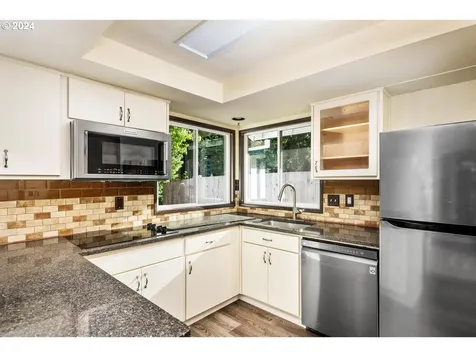 4058 Ne Olympic Court Hillsboro OR 97124