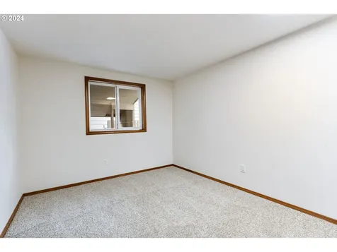 9921 SE Yukon Street Portland OR 97266