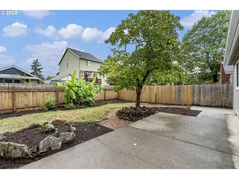 9921 SE Yukon Street Portland OR 97266