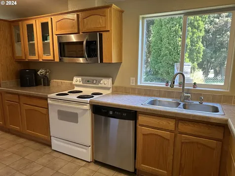 3449 Cathern Road Hood River OR 97031