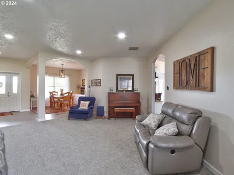 4691 SE Amity Road Amity OR 97101