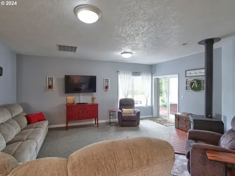 4691 SE Amity Road Amity OR 97101