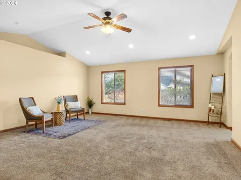 324 SW Kalmia Avenue Warrenton OR 97146