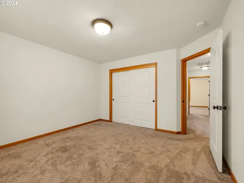 324 SW Kalmia Avenue Warrenton OR 97146