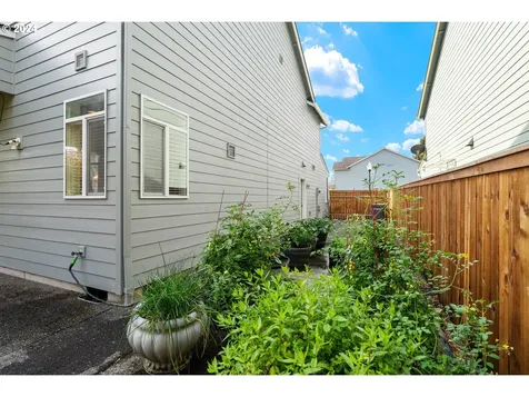 17922 Ne 22nd Way Vancouver WA 98684