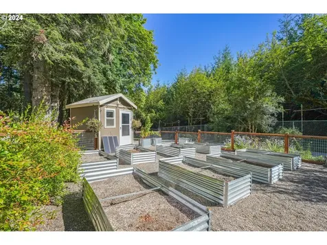 18846 NW Sauvie Island Road Portland OR 97231