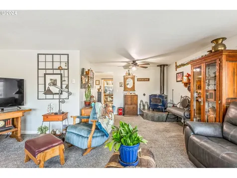 60825 Raintree Drive Bend OR 97702