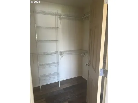 1825 Ne 90th Circle Vancouver WA 98665