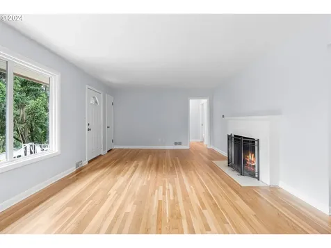5411 Sw Idaho Street Portland OR 97221