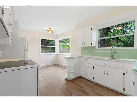 5411 Sw Idaho Street Portland OR 97221
