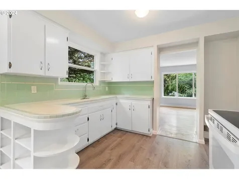 5411 Sw Idaho Street Portland OR 97221
