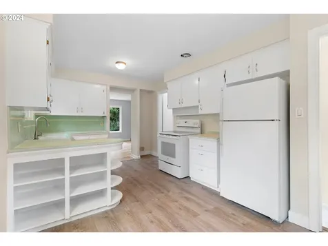 5411 Sw Idaho Street Portland OR 97221