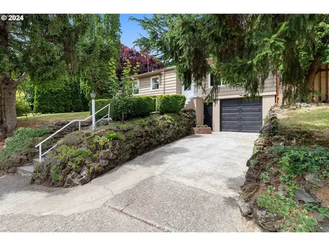 5411 Sw Idaho Street Portland OR 97221