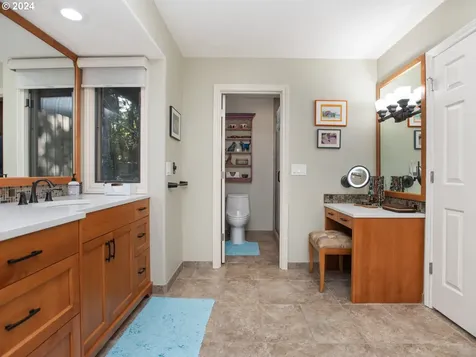 12174 S Tryon Hill Road Portland OR 97219