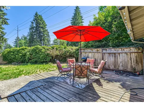 9025 Sw Apache Drive Tualatin OR 97062