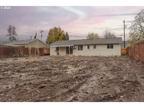 2485 W 14th Avenue Eugene OR 97402