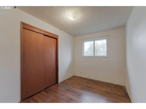 2485 W 14th Avenue Eugene OR 97402