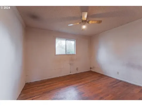 2485 W 14th Avenue Eugene OR 97402