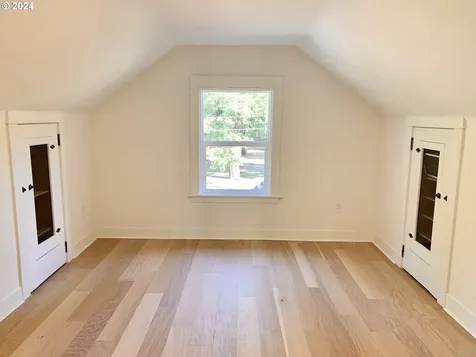 5635 NE 19th Avenue Portland OR 97211