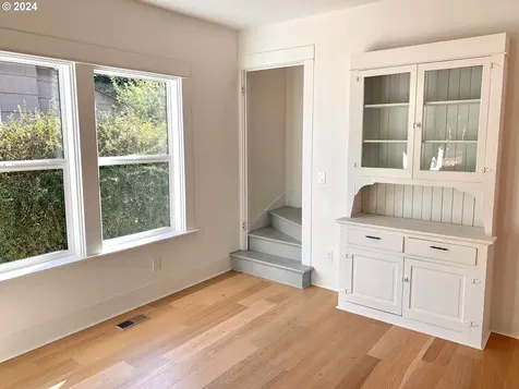 5635 NE 19th Avenue Portland OR 97211