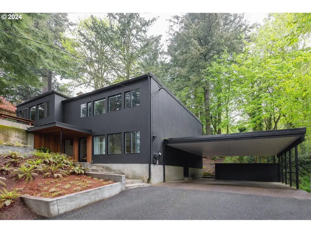 745 Sw Westwood Drive Portland OR 97239