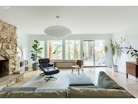 745 Sw Westwood Drive Portland OR 97239
