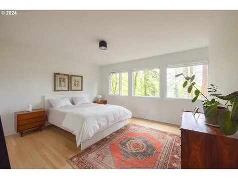 745 Sw Westwood Drive Portland OR 97239