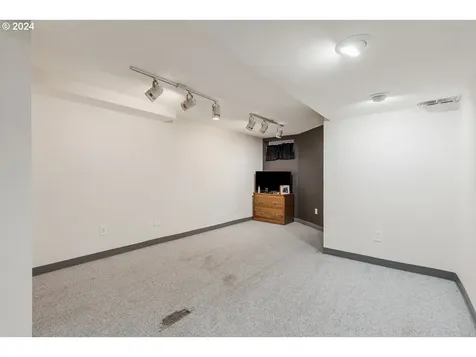 4616 Ne 34th Avenue Portland OR 97211
