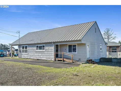 120 3rd Street Manzanita OR 97130