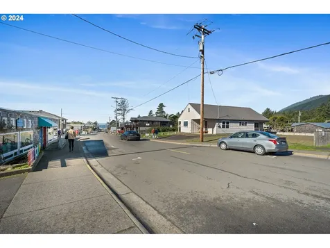 120 3rd Street Manzanita OR 97130