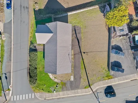 120 3rd Street Manzanita OR 97130