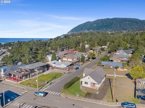 120 3rd Street Manzanita OR 97130