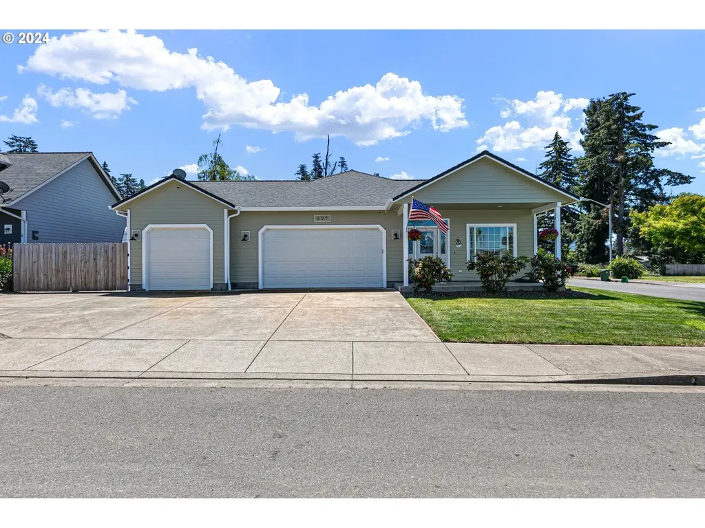 827 Yoss Place Cottage Grove OR 97424