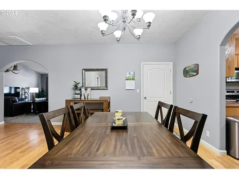 827 Yoss Place Cottage Grove OR 97424
