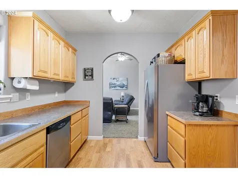 827 Yoss Place Cottage Grove OR 97424