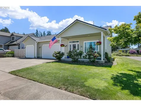 827 Yoss Place Cottage Grove OR 97424