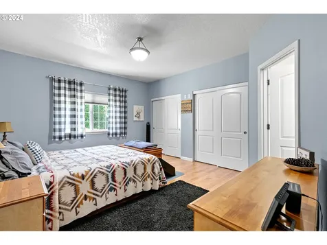 827 Yoss Place Cottage Grove OR 97424