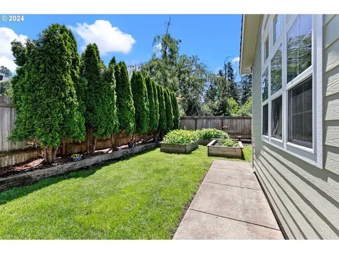 827 Yoss Place Cottage Grove OR 97424