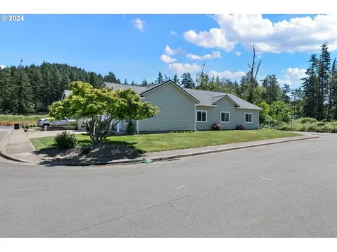 827 Yoss Place Cottage Grove OR 97424