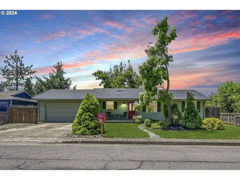 413 S 2nd Street Creswell OR 97426
