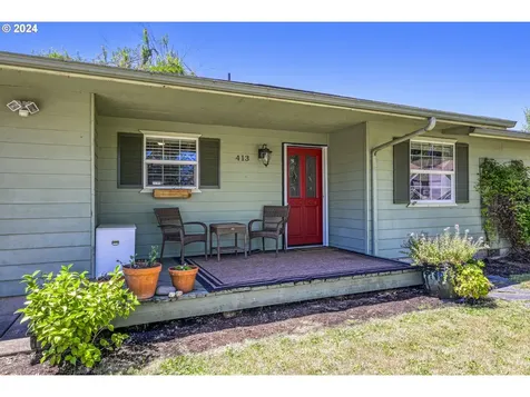 413 S 2nd Street Creswell OR 97426