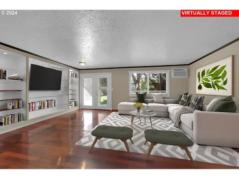 413 S 2nd Street Creswell OR 97426