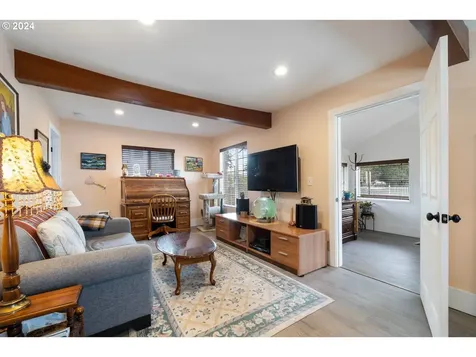 1702 3rd Street Tillamook OR 97141